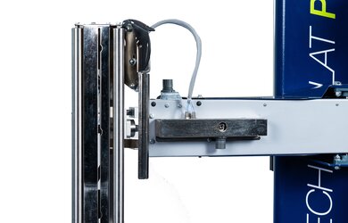 New automatic clamping and paper cutting system